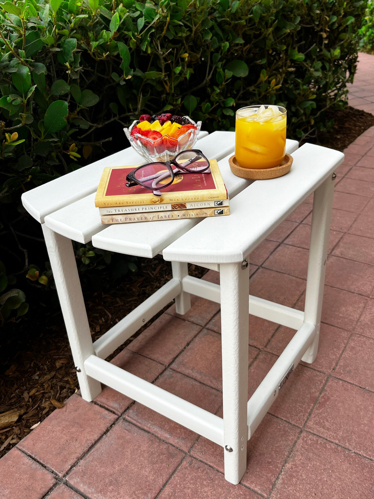 HDPE Recycled Plastic Side Table