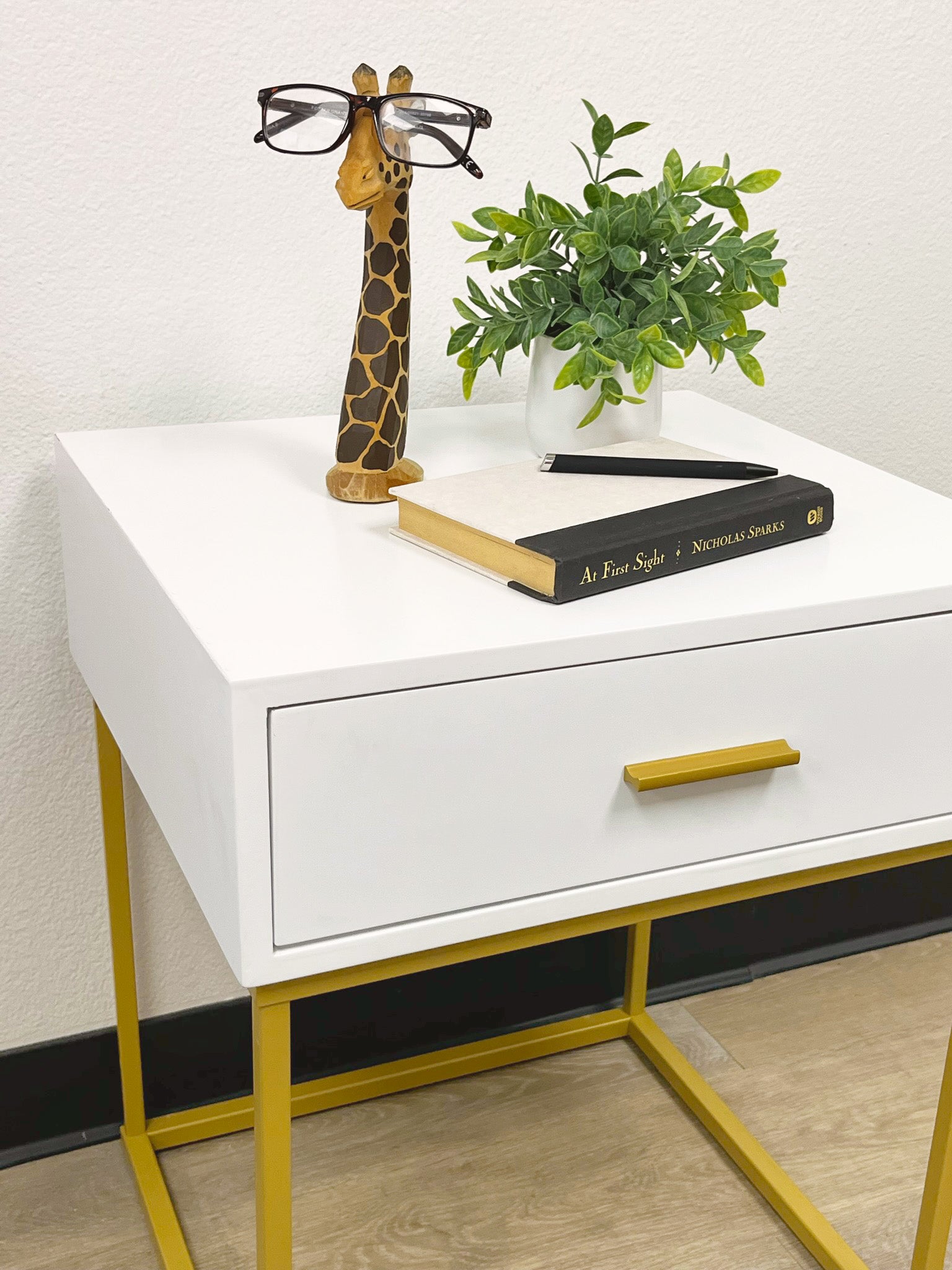 Catalina Nighstand One Drawer with Gold Legs