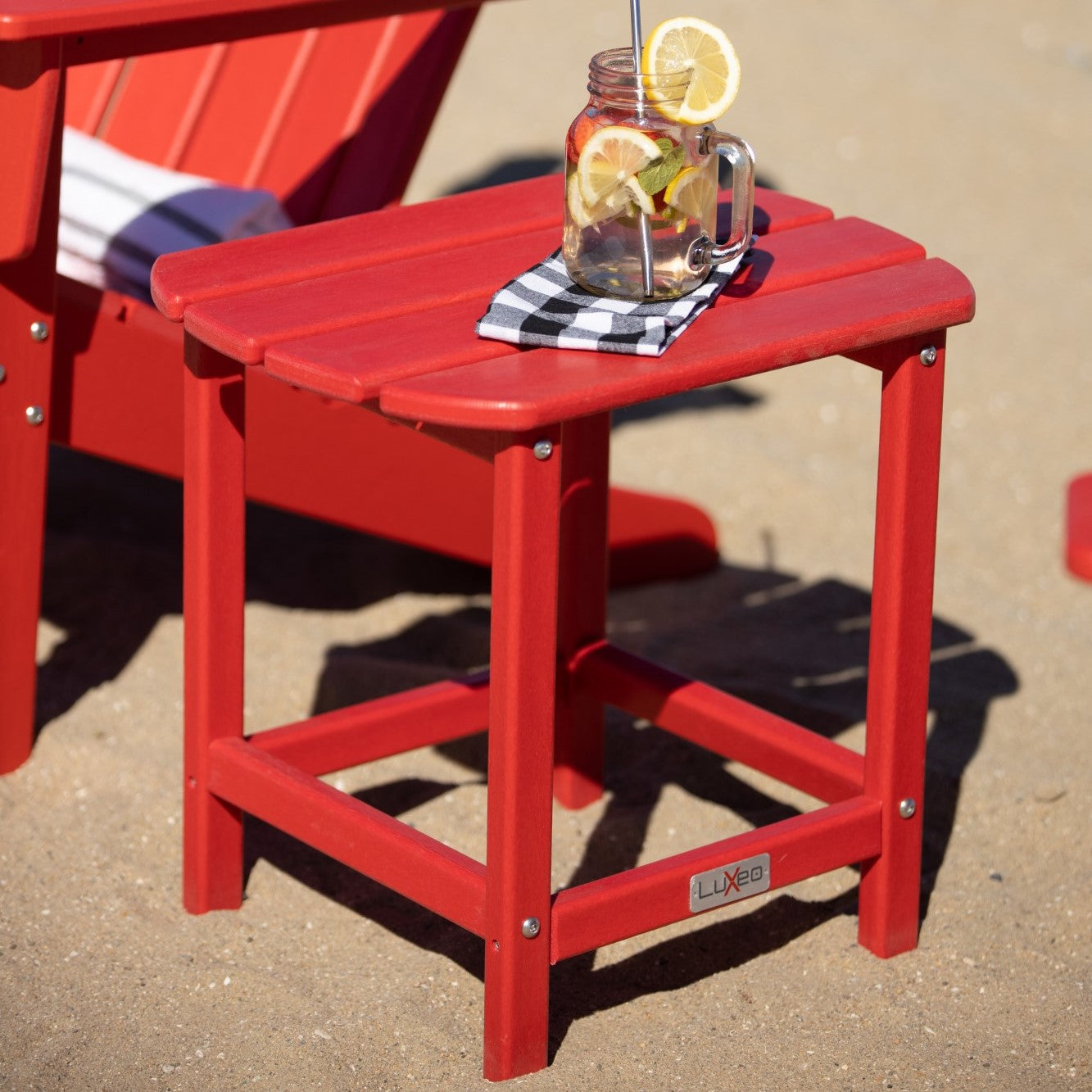 HDPE Recycled Plastic Side Table