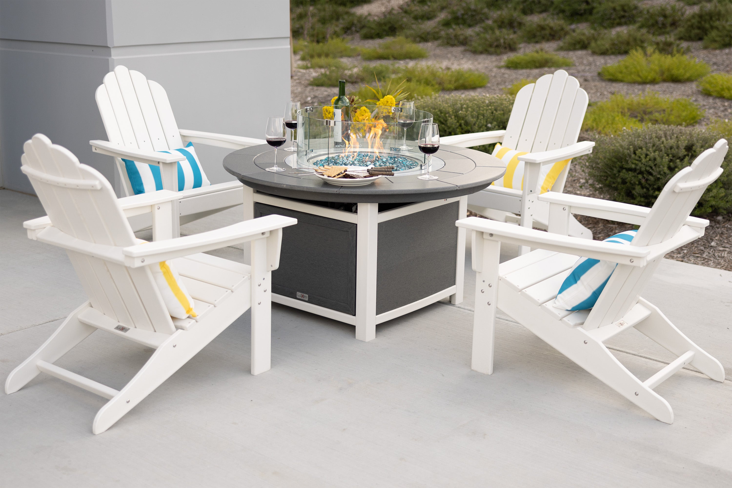 LuXeo Vail 48" Two-Tone Fire Pit Table, Round Top with Four Marina Chairs