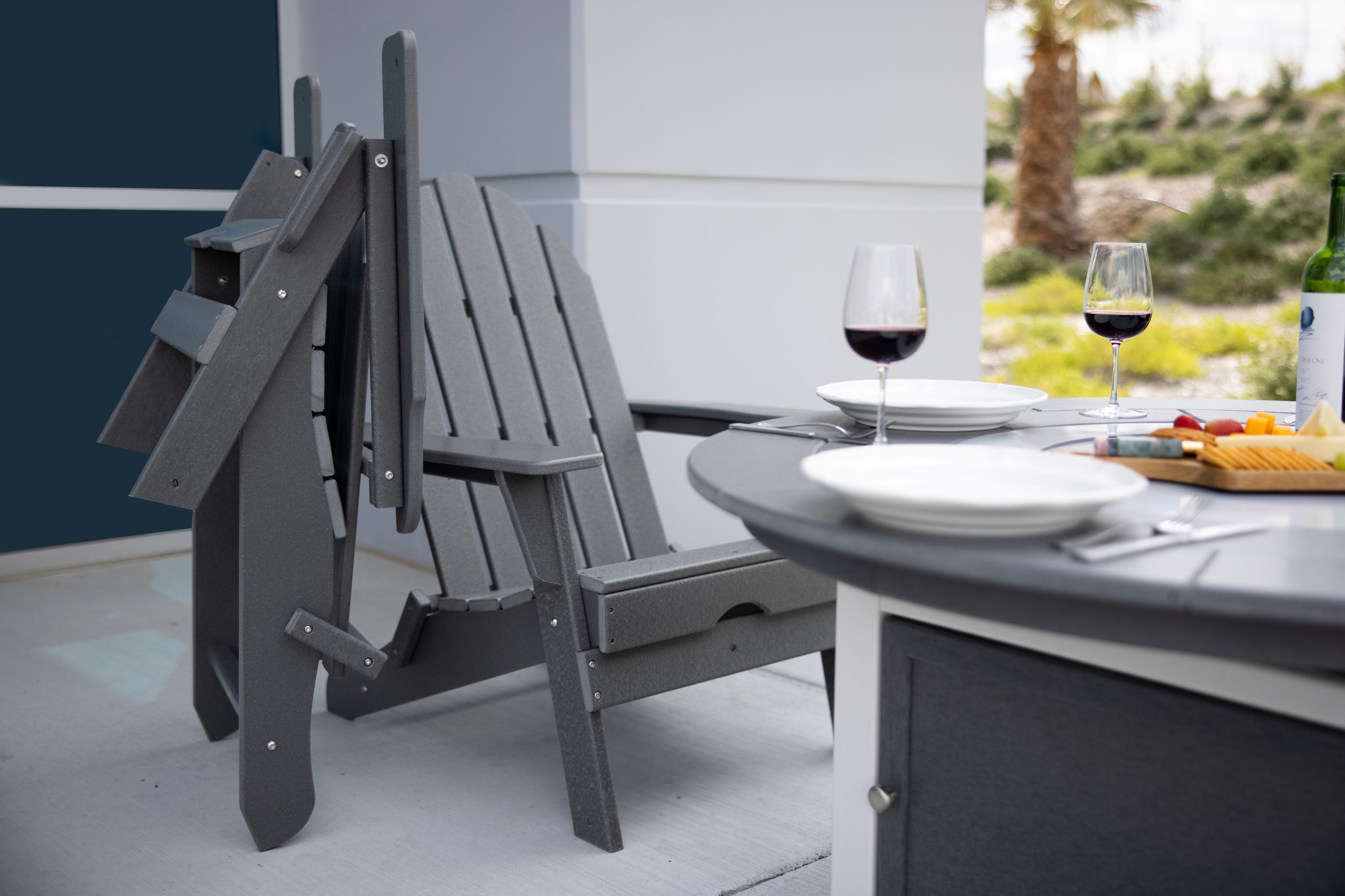 Vail 48" Two-Tone Fire Pit Table, Round Top with Four Balboa Chairs