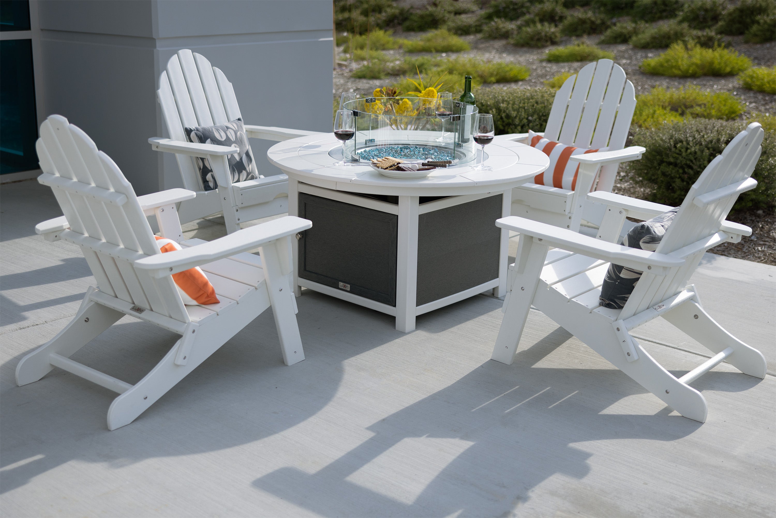 Vail 48" Two-Tone Fire Pit Table, Round Top with Four Balboa Chairs