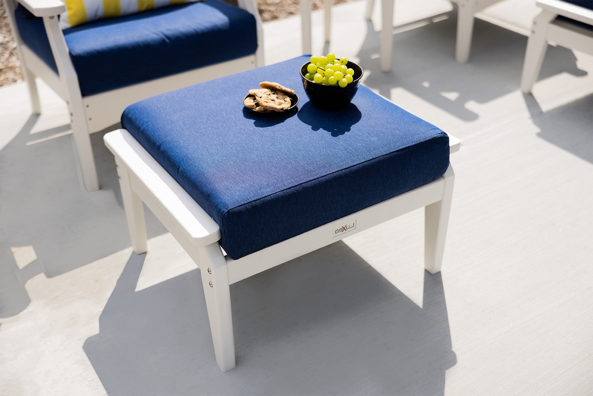 LuXeo Aspen 5PC Deep Seating Chair with Ottoman and End Table