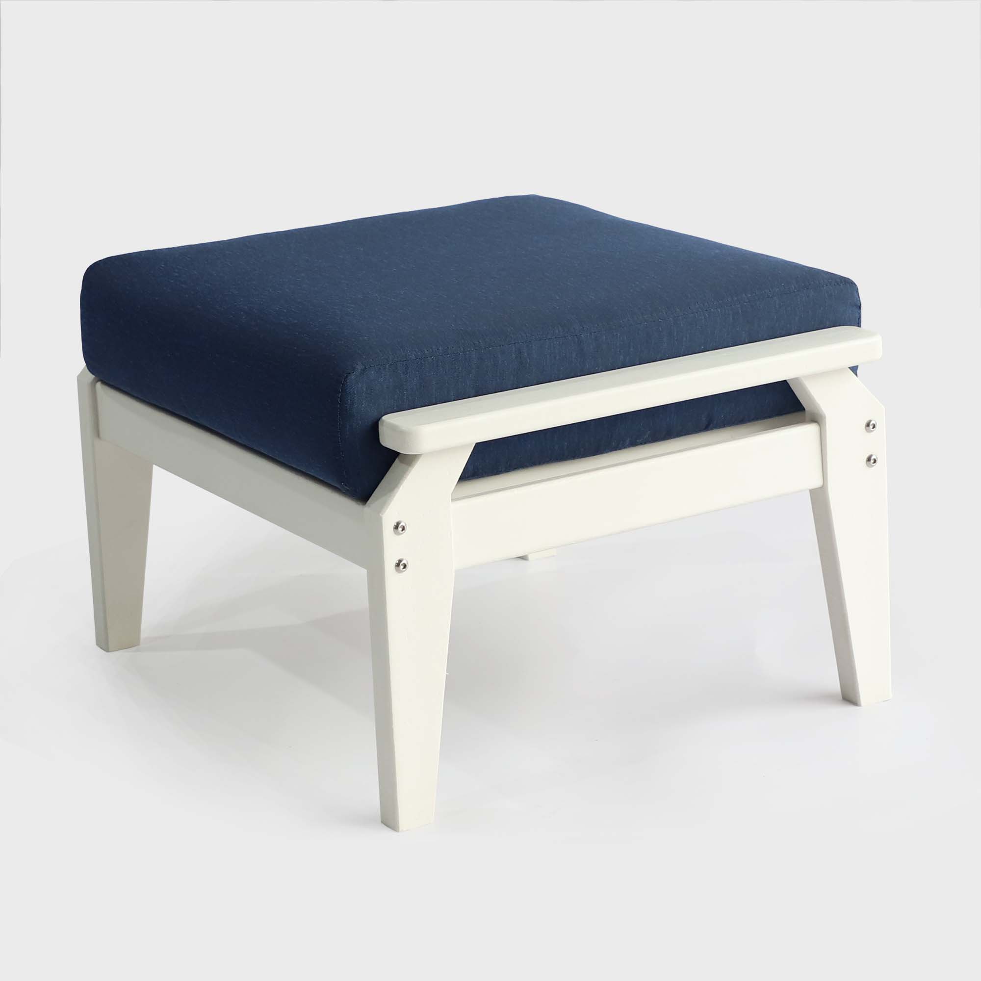 LuXeo Aspen 5PC Deep Seating Chair with Ottoman and End Table